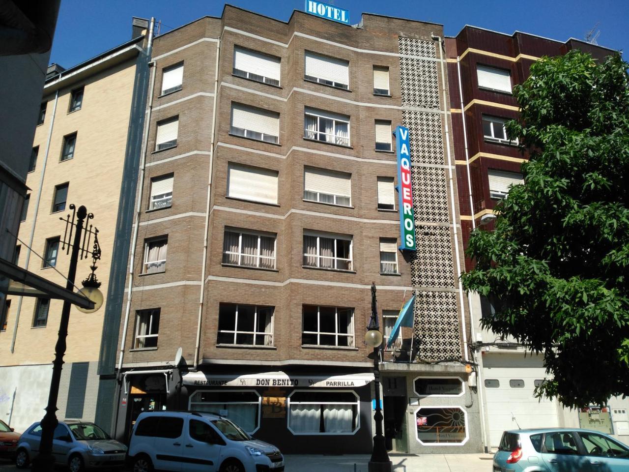 Hotel Vaqueros Langreo Exterior foto